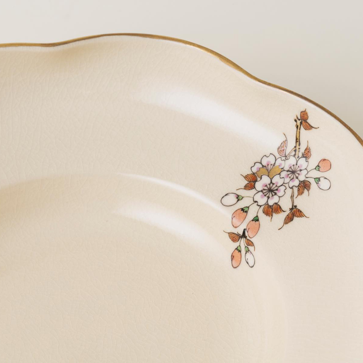 白薩摩桜鉢（大）[白薩摩サクラバチ（ダイ）]｜沈壽官窯（ちんじゅかん