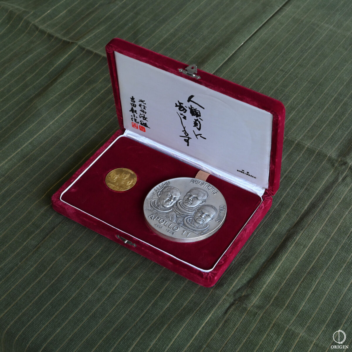 出張買取｜大阪市でアポロ11号の月面着陸記念純金・純銀メダルを買取