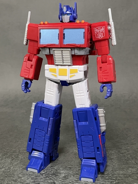TF】スタジオシリーズ「SS-142 オプティマスプライム」レビュー