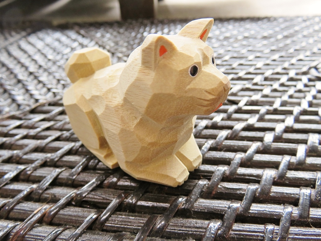 仏師・松本明慶工房の木彫りの干支(戌)｜山形市の仏壇・仏具・墓石｜長門屋