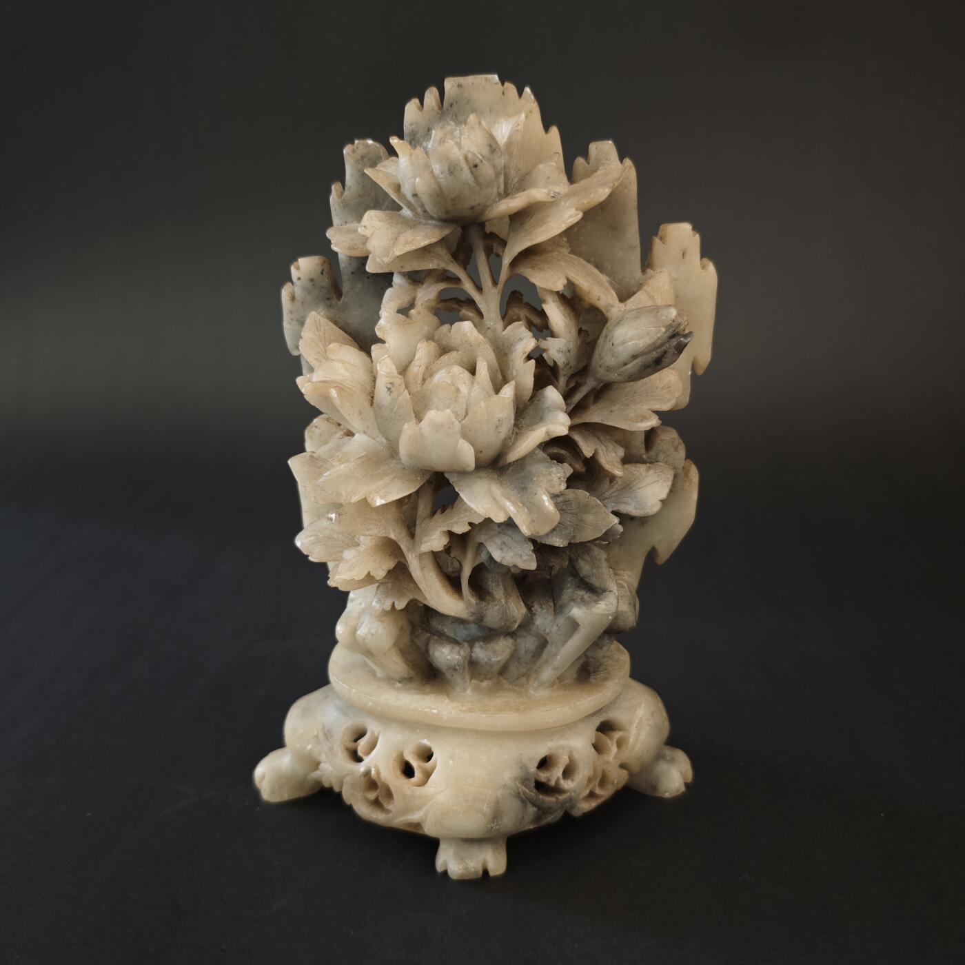 出口创汇期寿山石花卉纹摆件1-360 - 上海都达拍卖有限公司- 上海都达