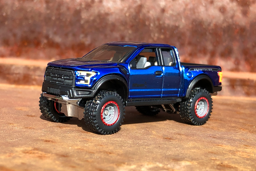 Red Line Club Exclusive: '17 FORD F-150 RAPTOR – ORANGE TRACK DIECAST