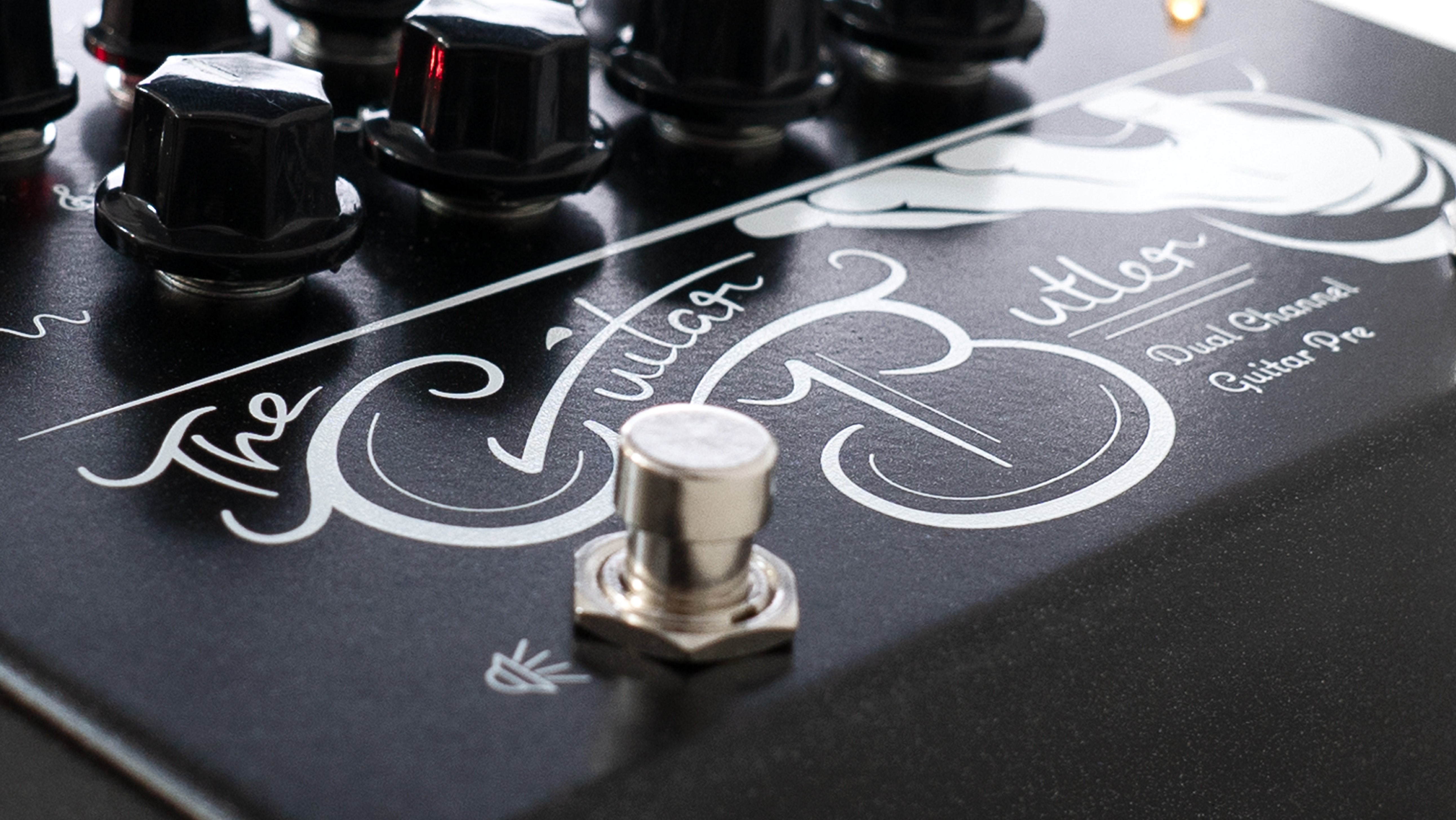 Orange Guitar Butler | Dual-Channel Guitar Preamp Pedal – Orange