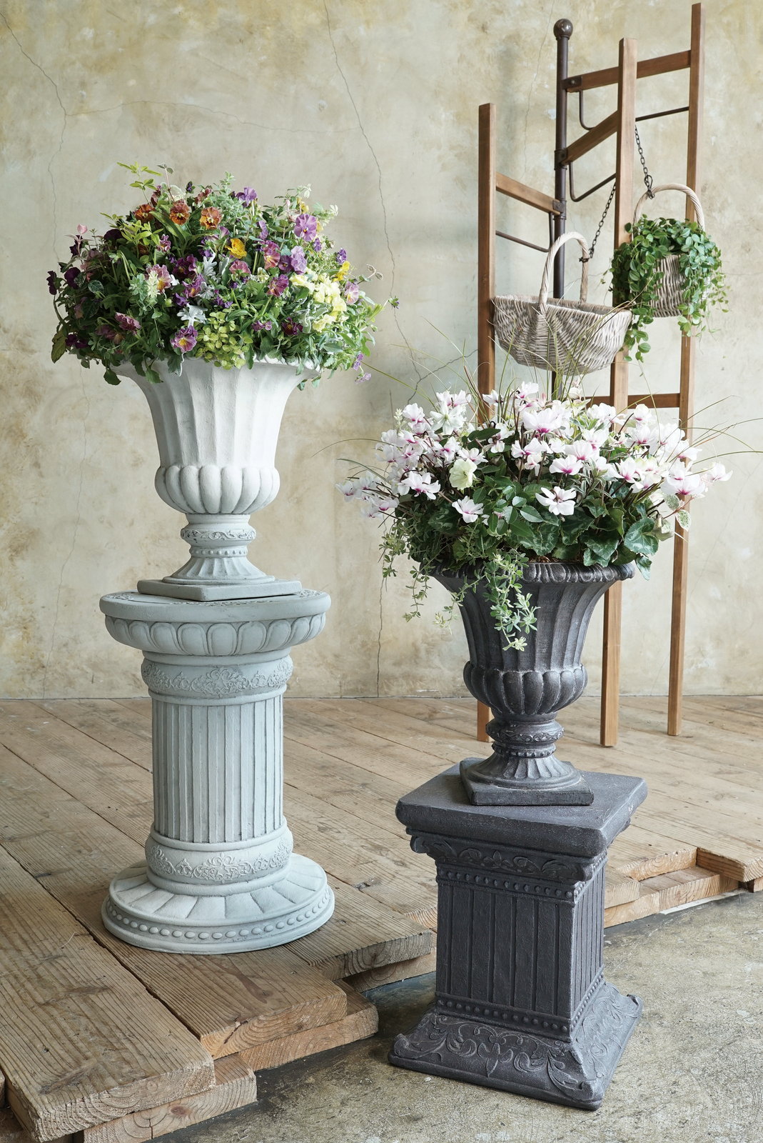 個人宅配送不可】ｺﾞﾌﾞﾚｯﾄC-L-BK: フラワーベース・鉢カバー ｜ YDM