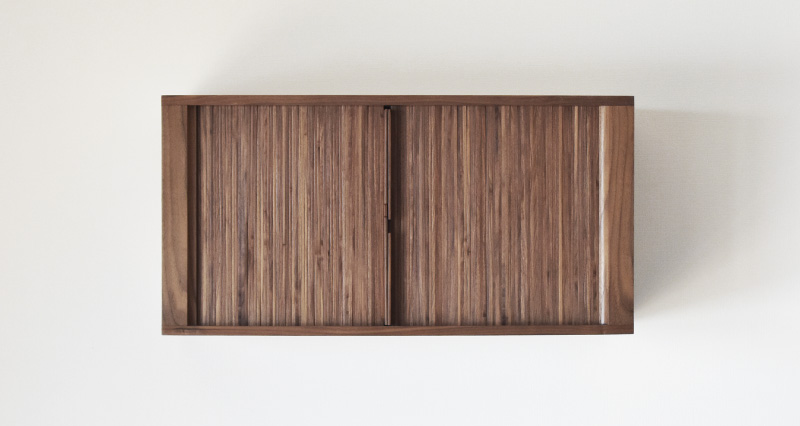 機能的で美しい蛇腹戸の和風モダンな壁掛け神棚「神ノ戸V」 株式会社