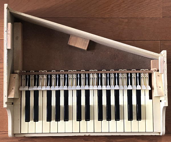 organ69 : [tp024]Schoenhut 30 keys Toy Piano