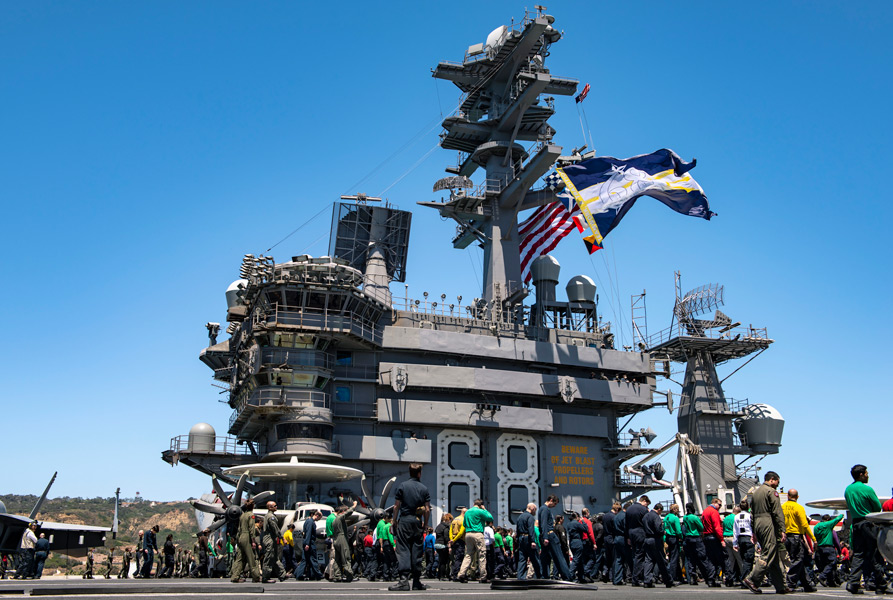 アメリカ海軍の2空母打撃群 日本南方の海域で共同訓練を実施｜Infoseek