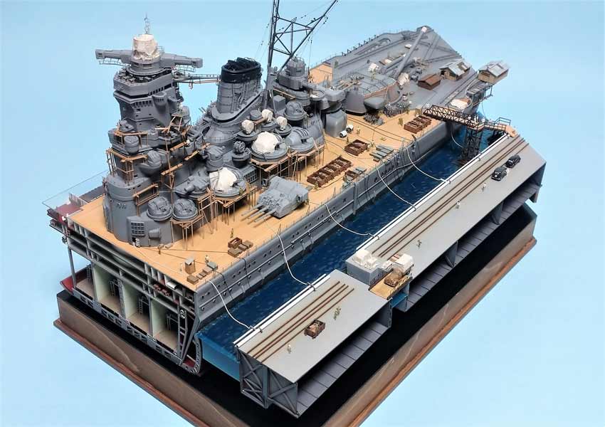 あの有名な写真を立体化 作業中の雰囲気あふれる「艤装中の戦艦大和