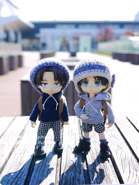 アゾン1/12フェイクレイヤードセーターとプルオーバーパーカー、オビツ