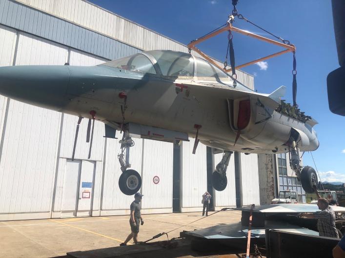 M-346練習機 試作2号機がイタリア最大の航空博物館へ | おたくま経済新聞