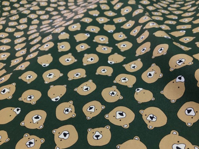シンプルで可愛らしいクマさん柄のファブリック♪オックスプリント
