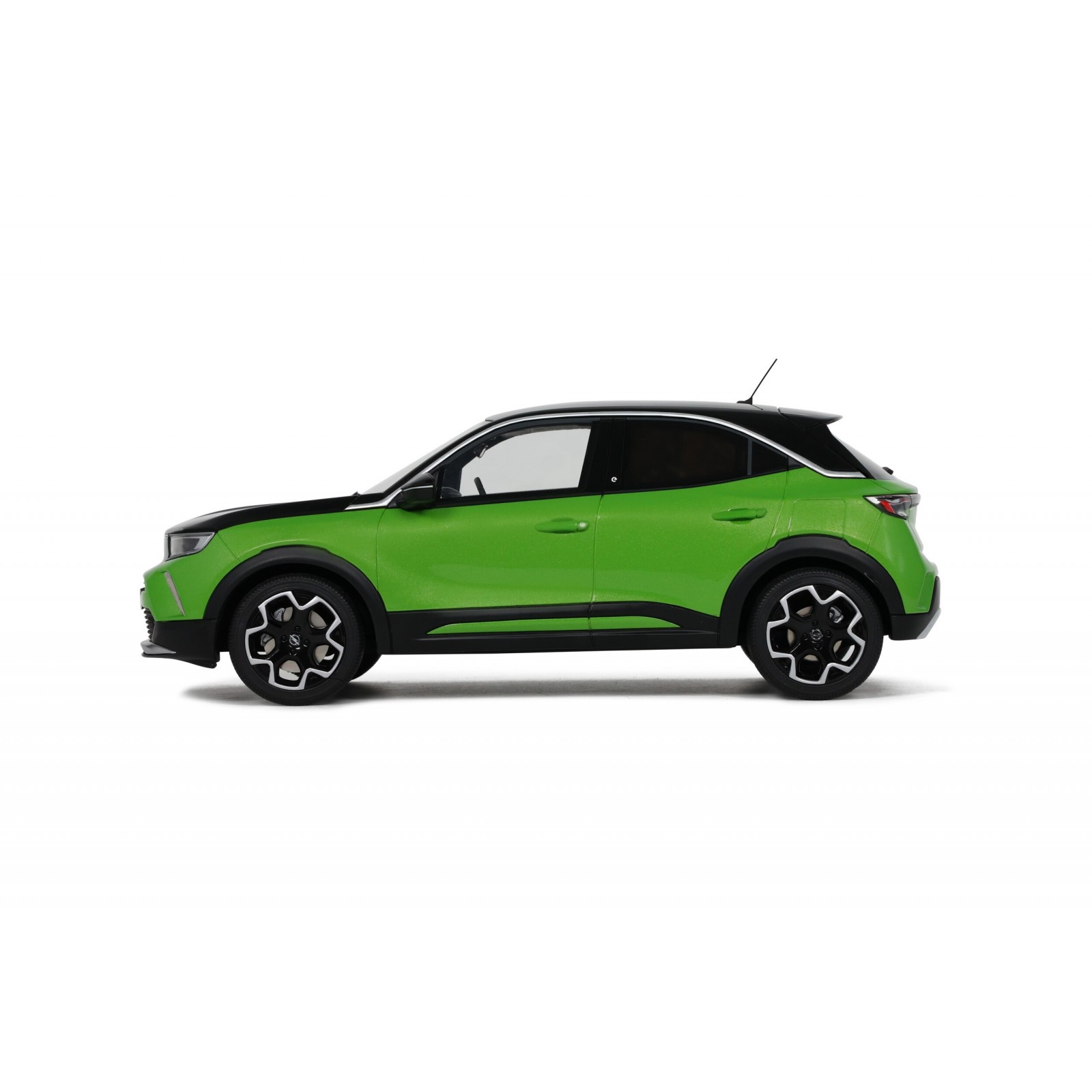 OttOmobile - Opel Mokka-e GS Line Matcha Green 2021 - 1/18
