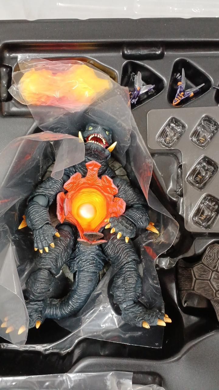 海洋堂|G2ガメラ|【ハードオフ公式通販】オフモール|2081260000000069