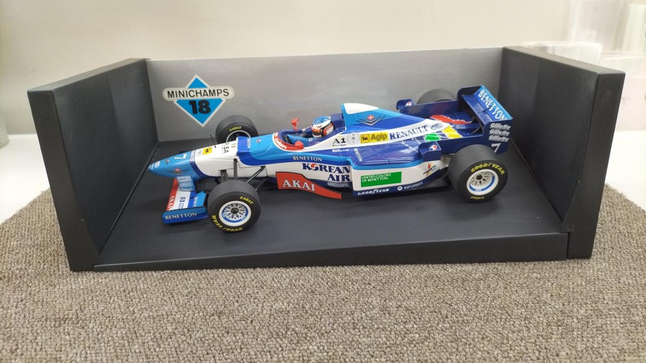 ミニチャンプス(MINICHAMPS)|BENETTON F1 J ALESI|【ハードオフ公式