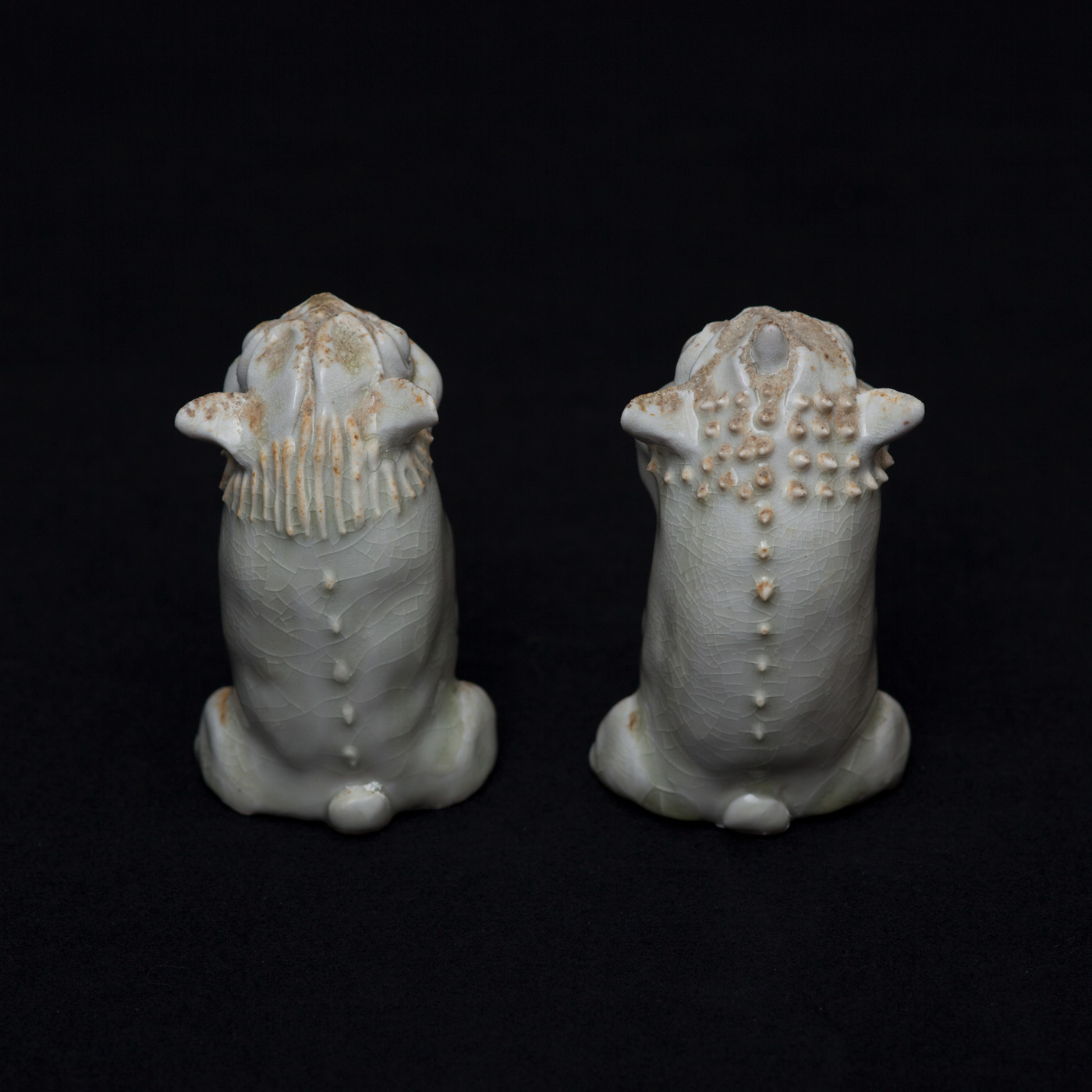 白磁 獅子狛犬 | Works | 光藤 佐 | panorama