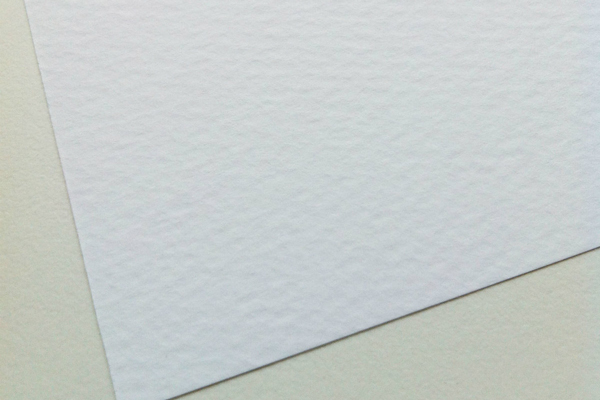 招待状や名刺に最適 凹凸のある優しい風合いの高級紙マーメイド