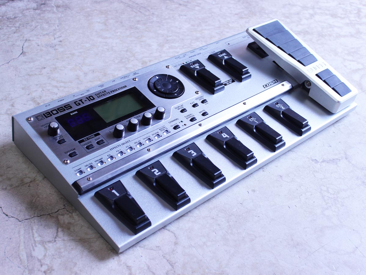 中古】BOSS GT-10 ギター用マルチエフェクター ソフトケース付き
