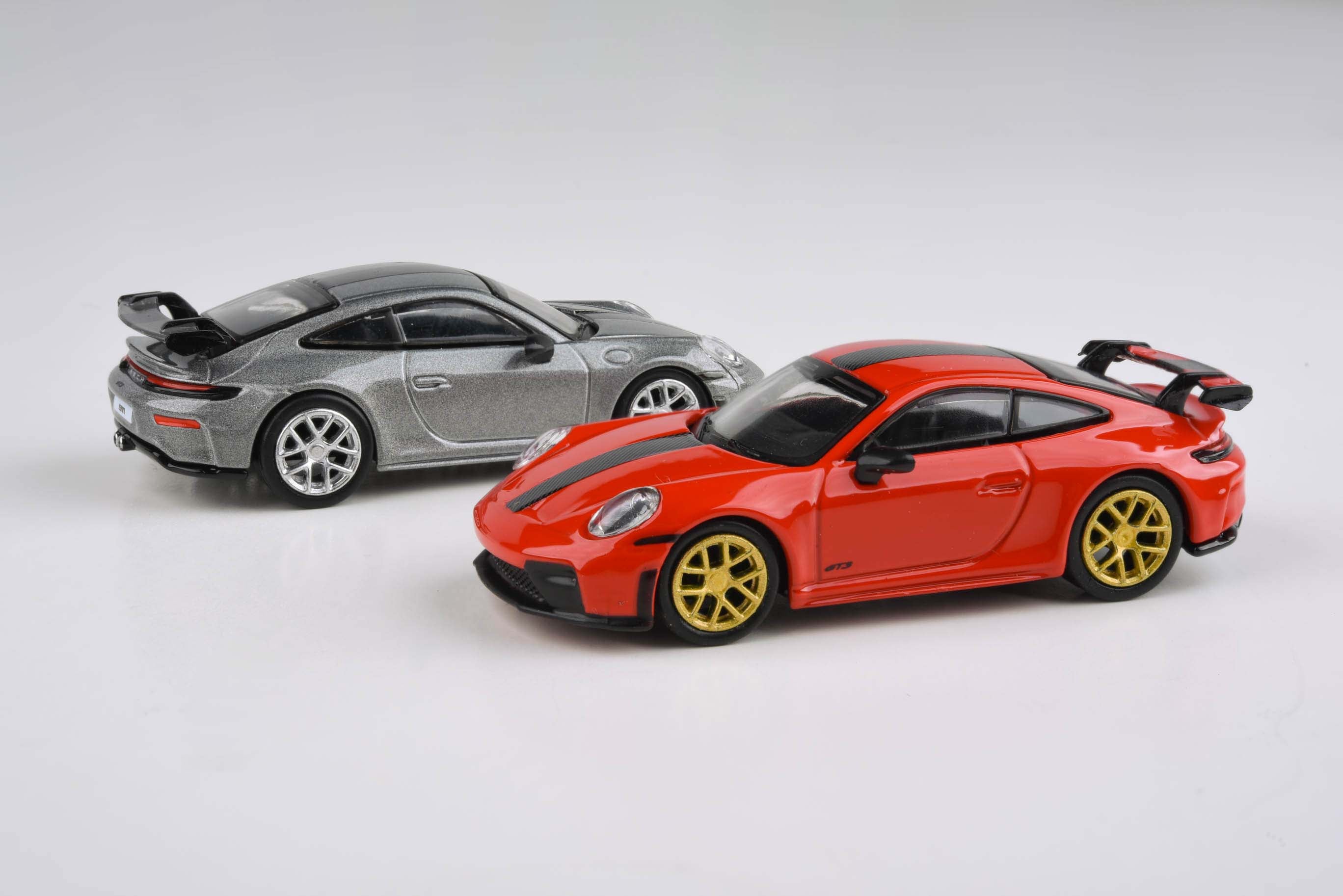 1:64 2025 Porsche 911 GT3 (992.2) Guards Red / GT Metallic Silver
