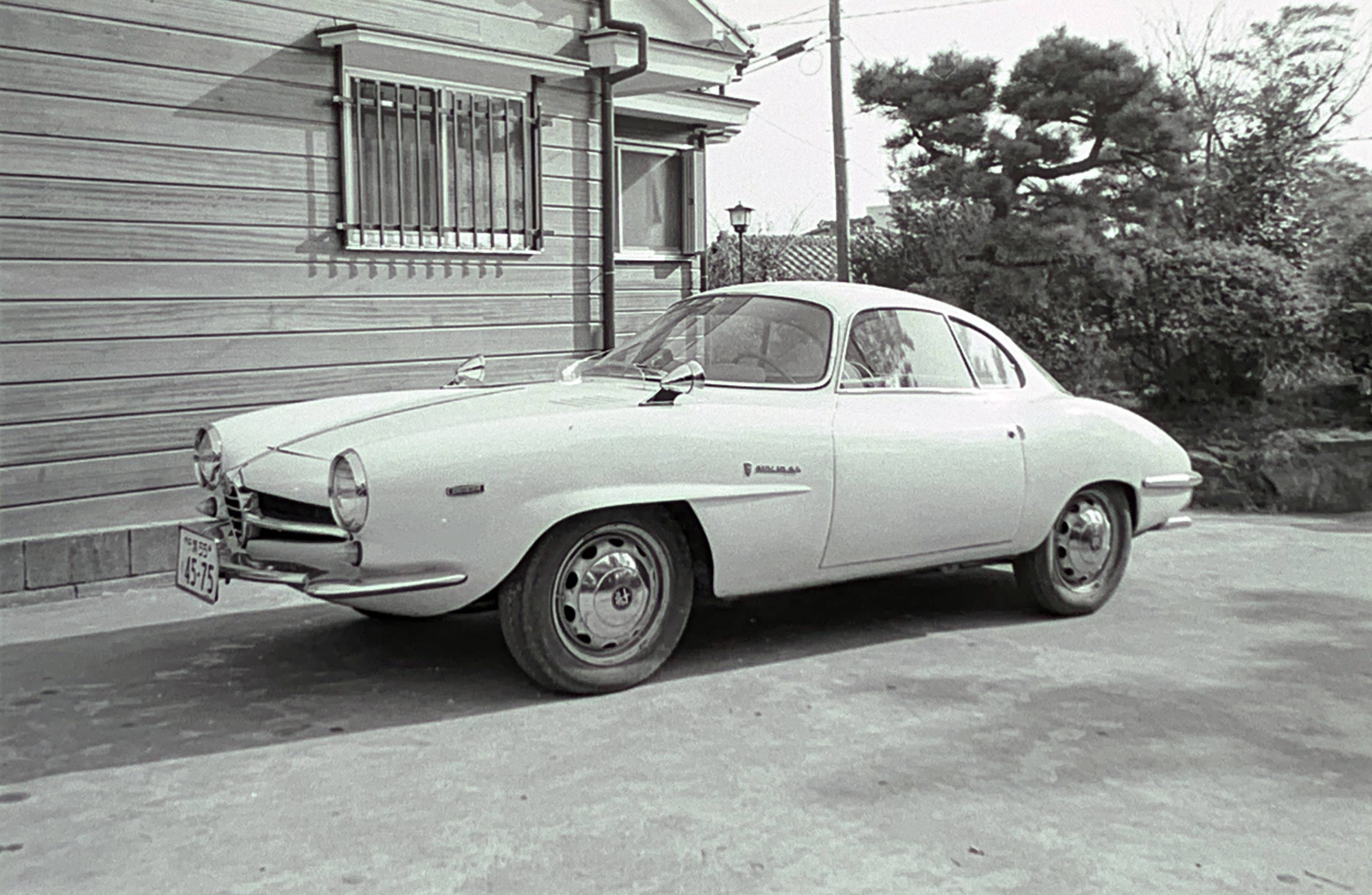 スカリオーネの名作、アルファ・ロメオ「ジュリアSS」と接近遭遇：伊東