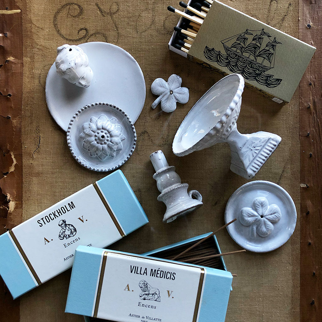 Astier de Villatte Clover Circle Incense Holder – PATCH NYC