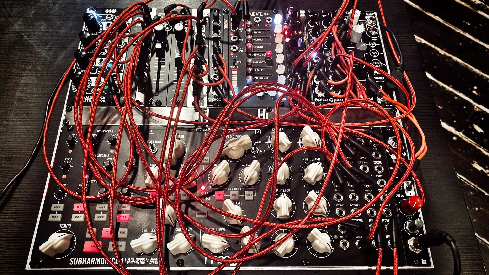 セミモジュラーシンセのススメ | Patching for anything - モジュラー