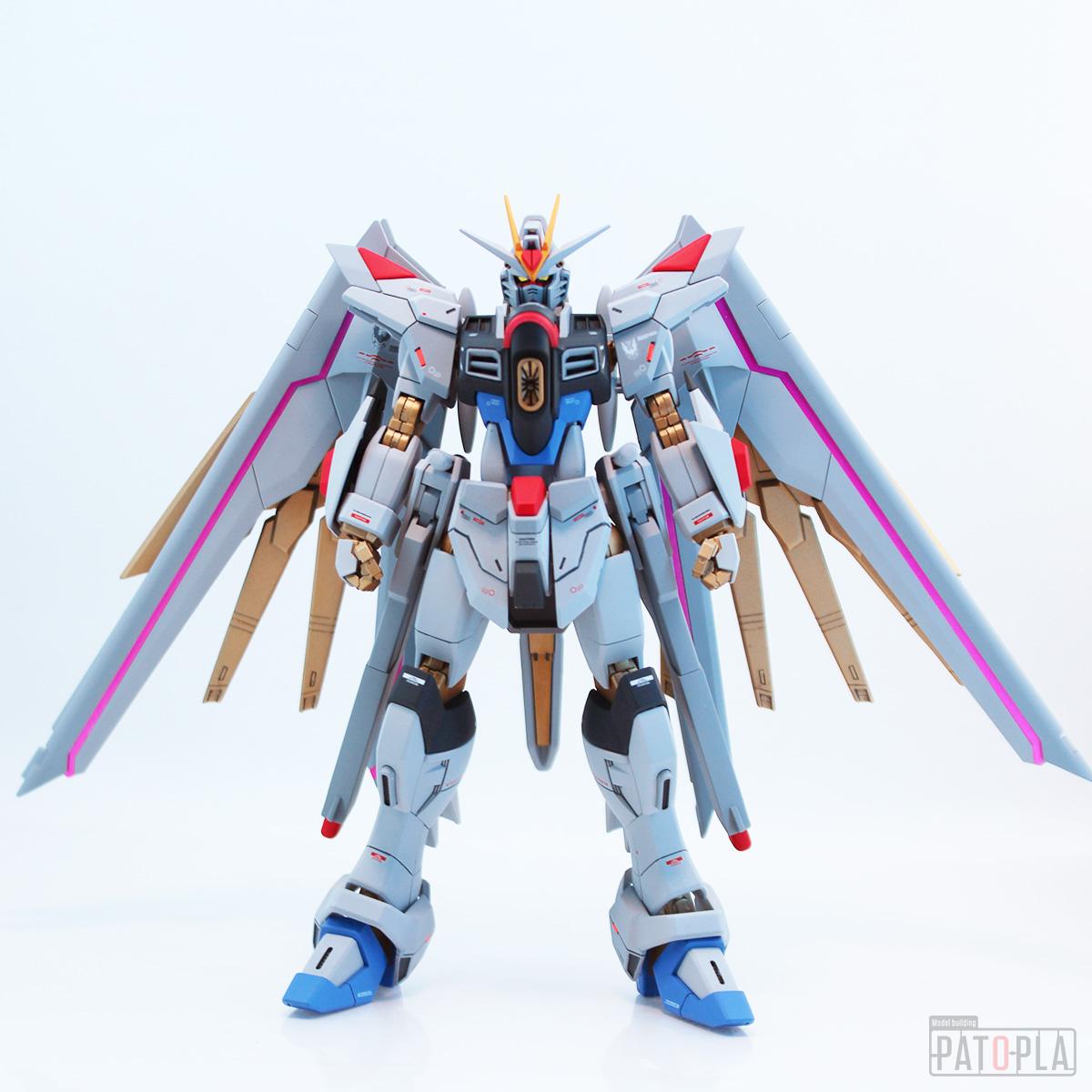 HGCE 1/144 マイティーストライクフリーダムガンダム 改修・全塗装品