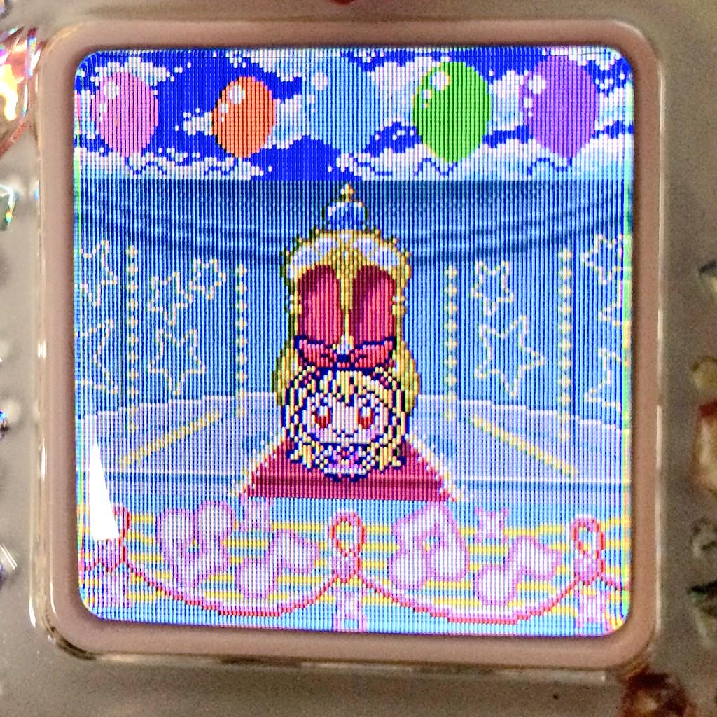 たまごっちピースと4Uで同時にアイカツのいちごちゃんっちを育ててい