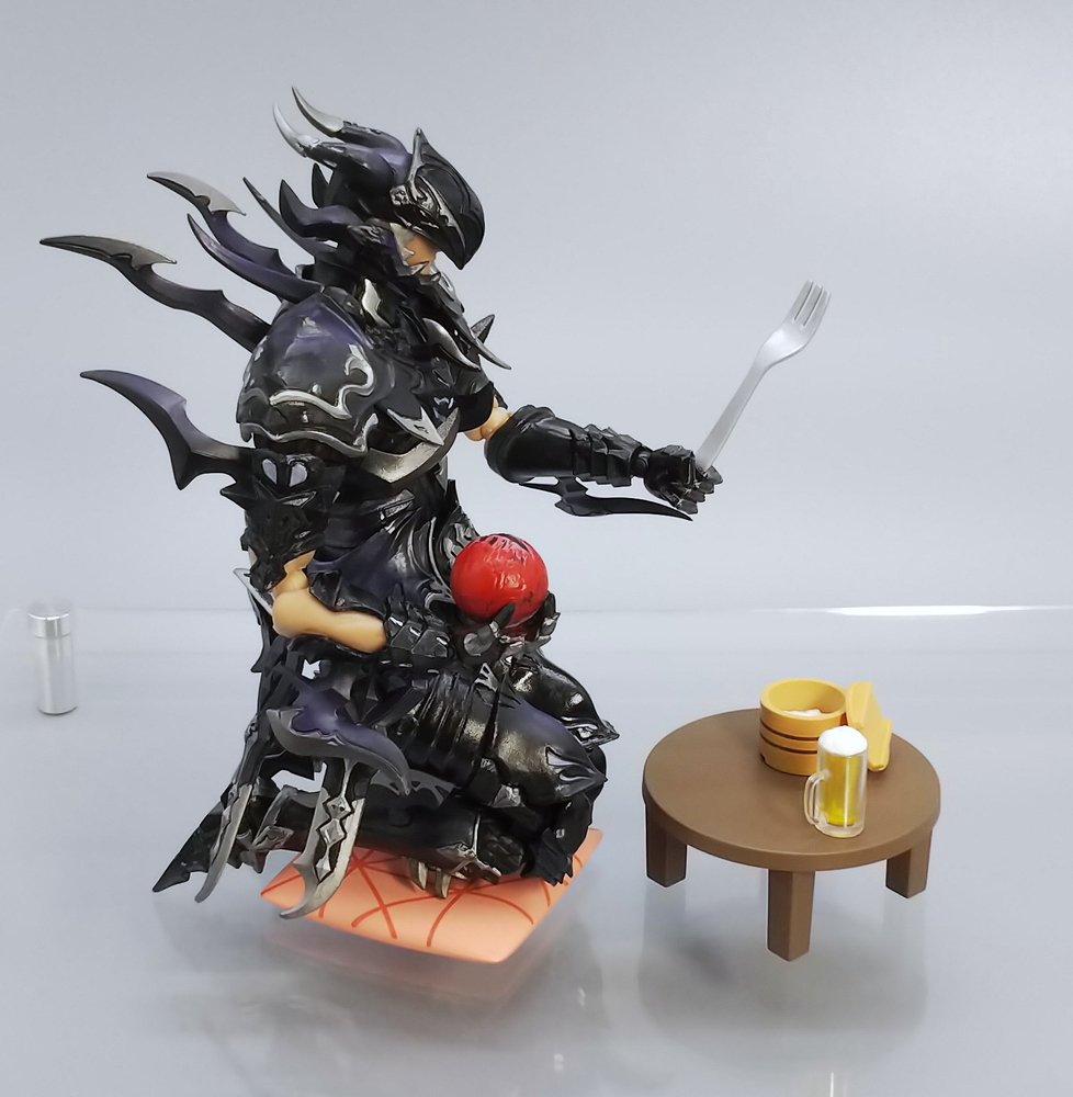 Rin Lucia 日記「【注意】エスティニアンのフィギュアは非常に