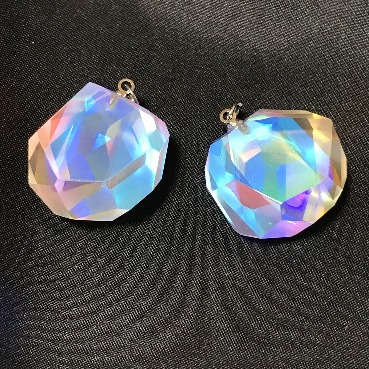 Lupopo_cafe 初めて参加させていただきます。 ダイクロガラスを貼り