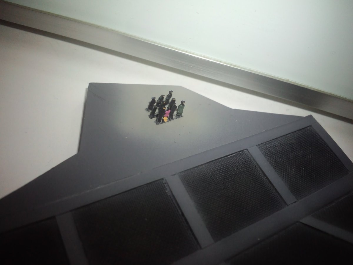 ゴジラ特撮大百科 国連G対策センター所蔵 メカキングギドラ 頭部残骸