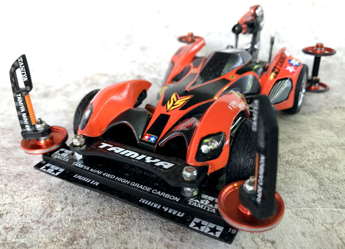 コンデレ】しーにゃさんの『Singing Scorpion Orange』です。サソリの