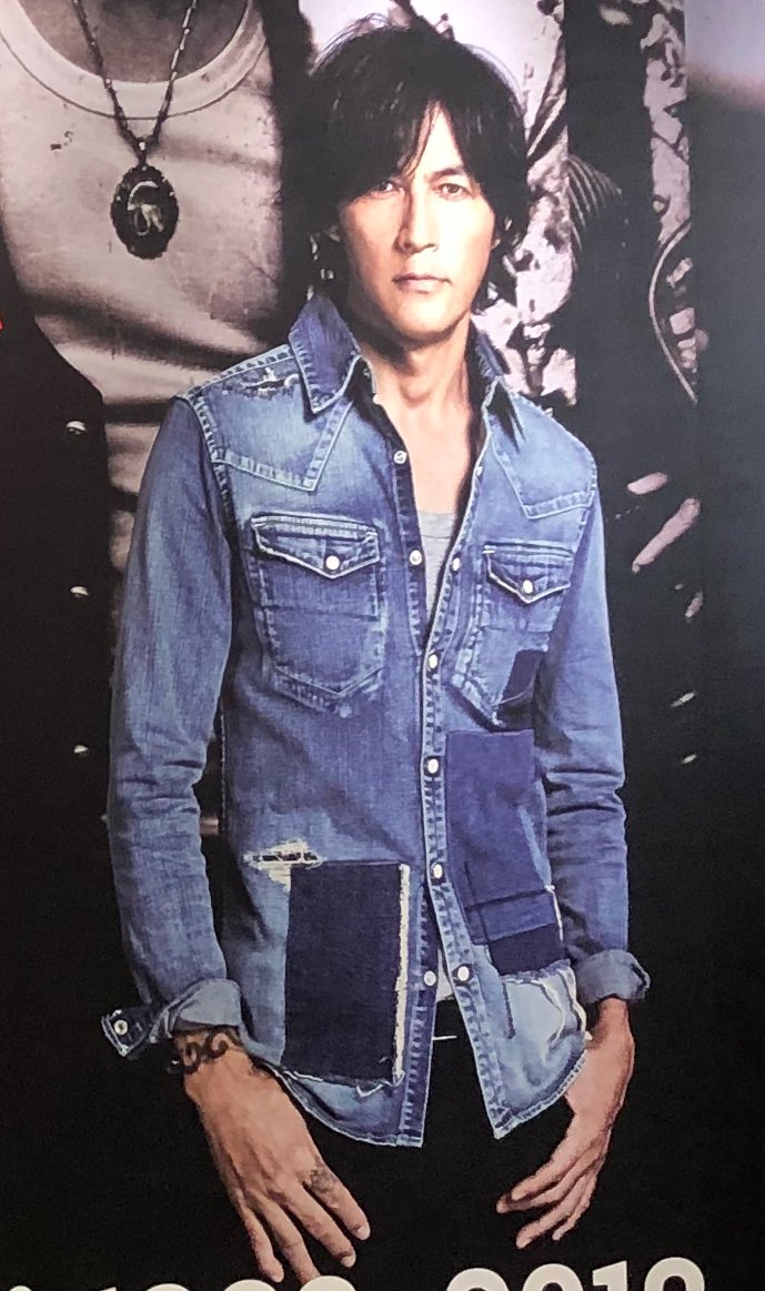 稲葉さんがExhibitionで着てたデニムシャツのブランド分かりましたぁ