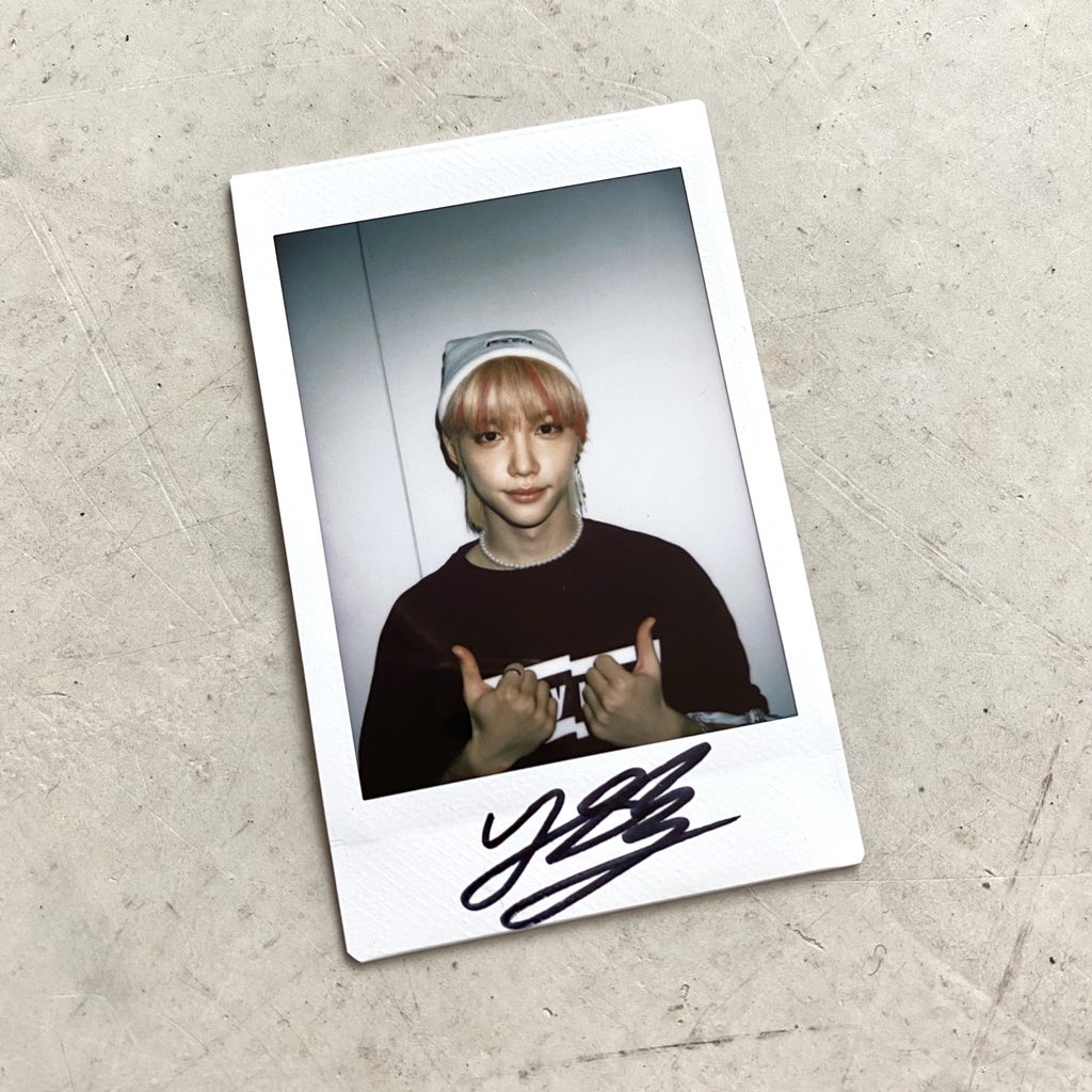 Straykids Felix KARMA 直筆サインチェキ HMV