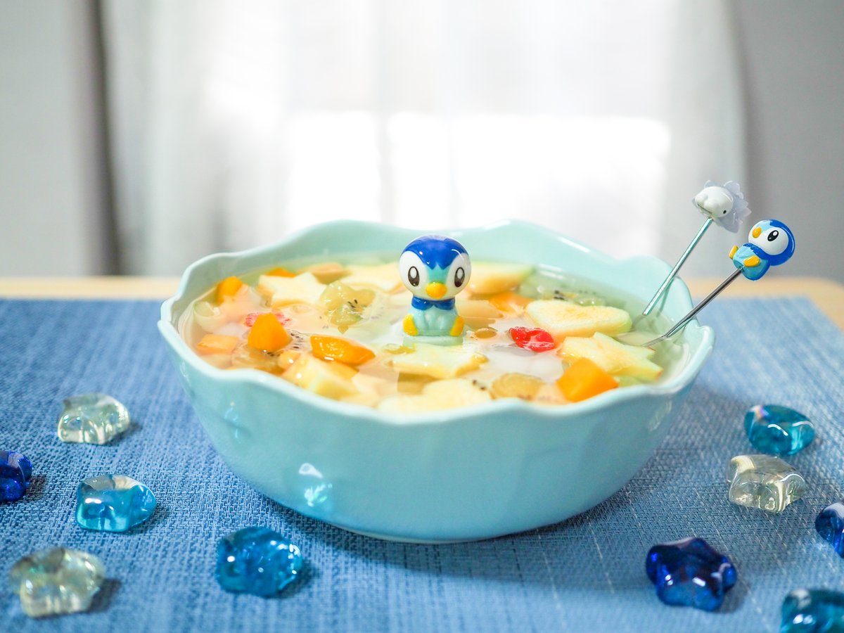 💙💛「Pochama's daily life」商品紹介💛💙／ 真ん中に佇むポッチャマ