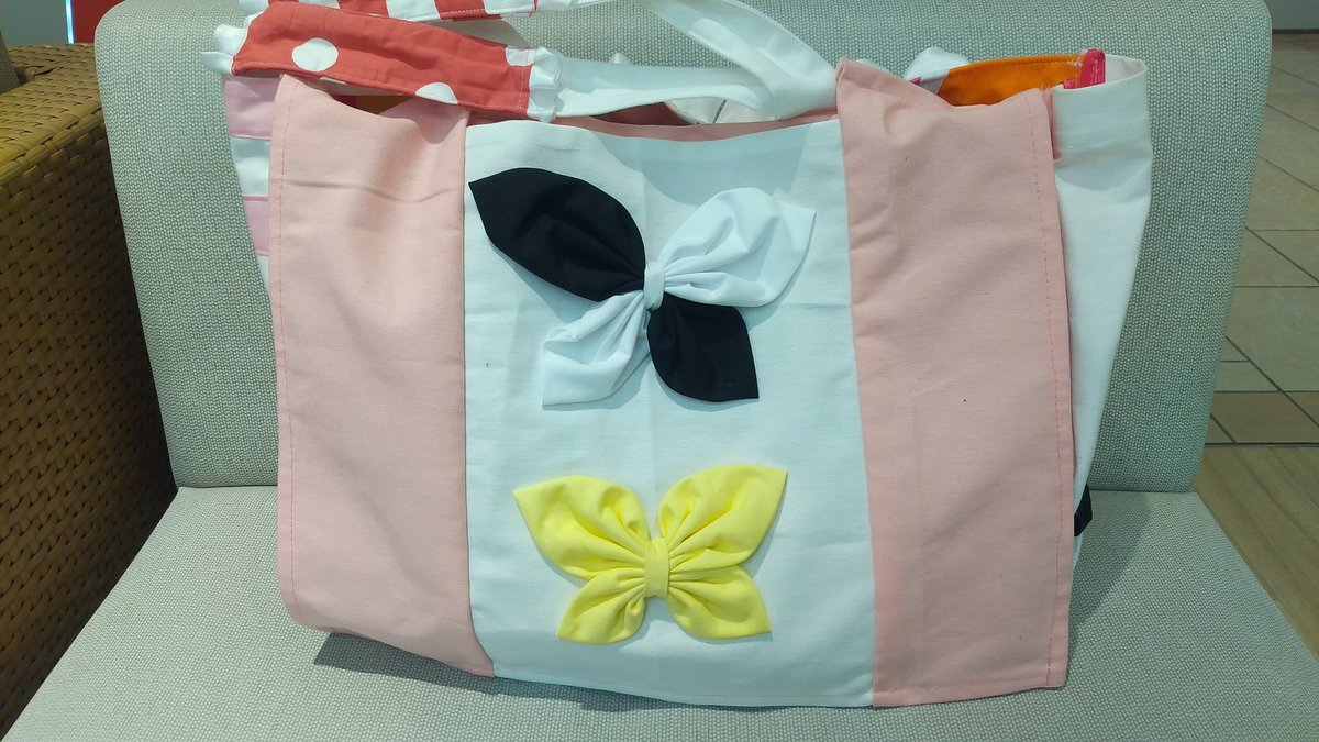 えむちゃん痛バ完成！！ カバンのデザインからやりました！ トップスの