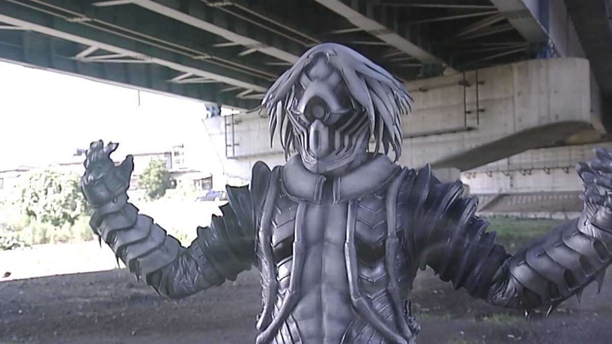 綾野剛さんの出世作で仮面ライダー555のスパイダーオルフェノクが紹介