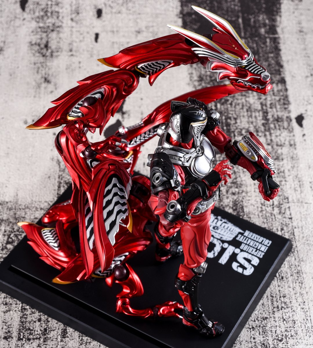 今週末の新商品】 「S.I.C. 仮面ライダー龍騎」一般店頭にて1月25日(土