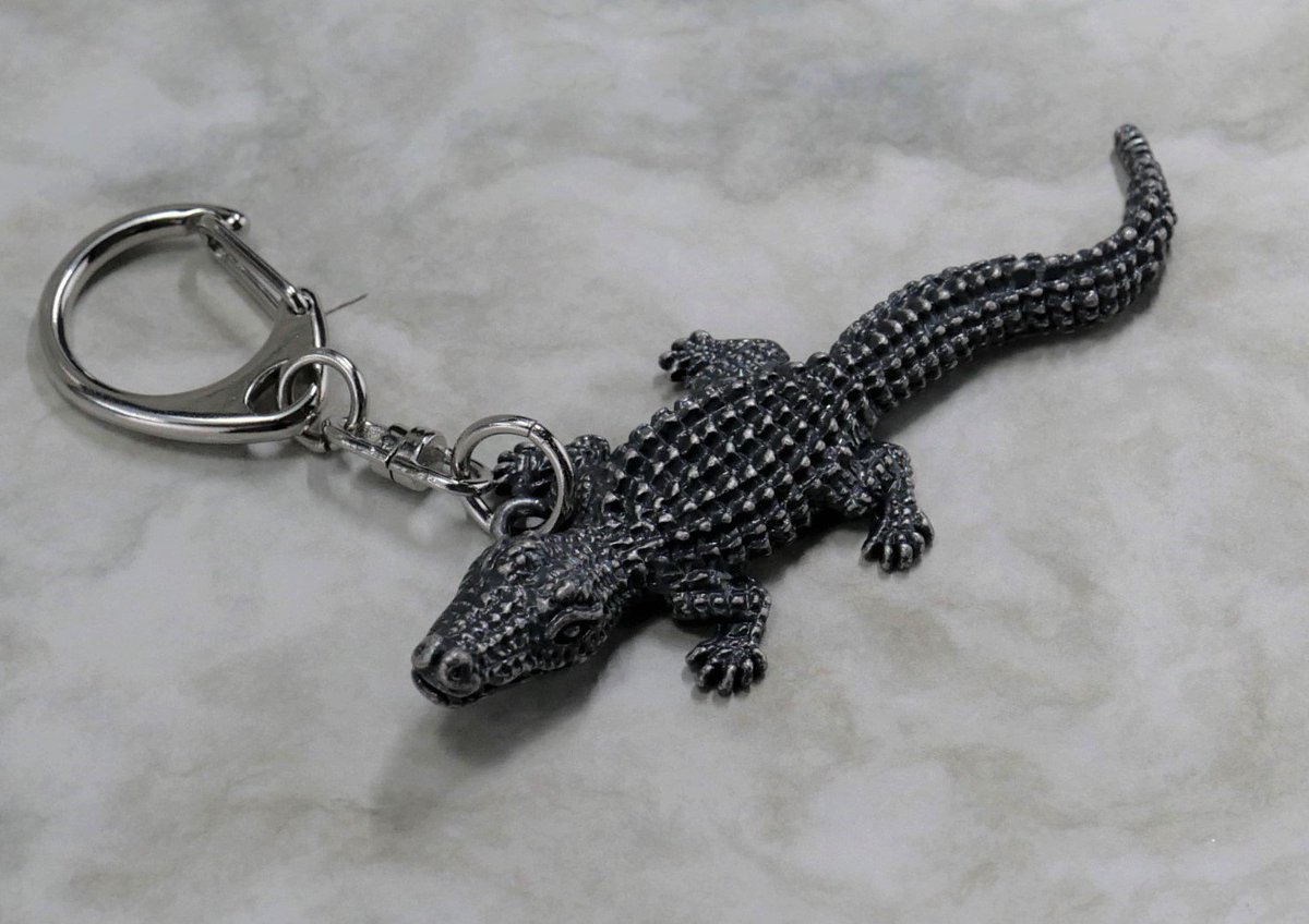 ビバ!通販】身に着けるタイプのグッズをご紹介です！ このリアルさが