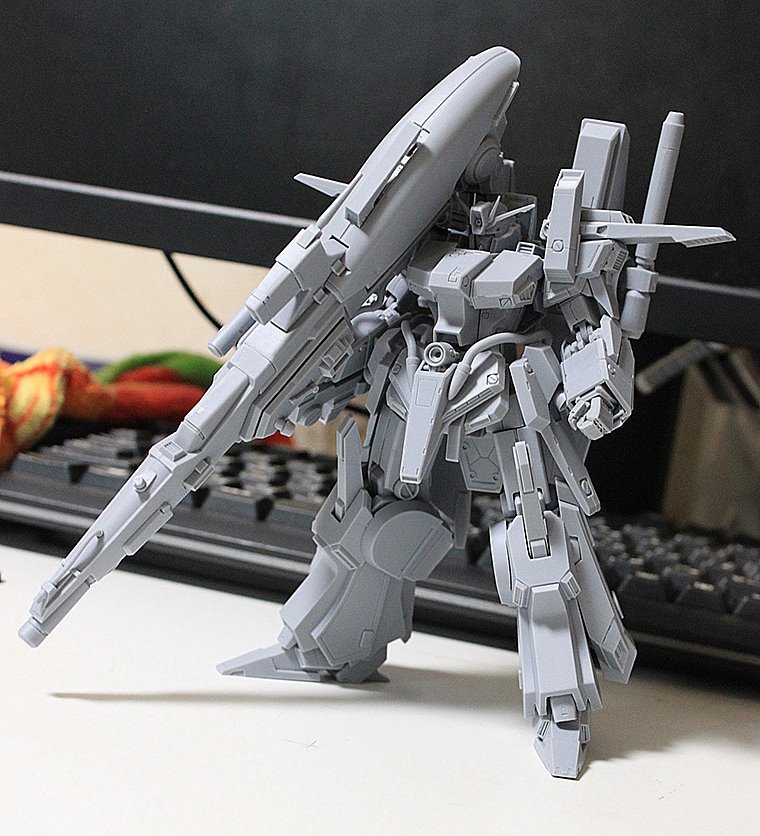 C3AFA新作 1/144 FA-010S FAZZ 35,000円 原型製作：小松原博之 強化型