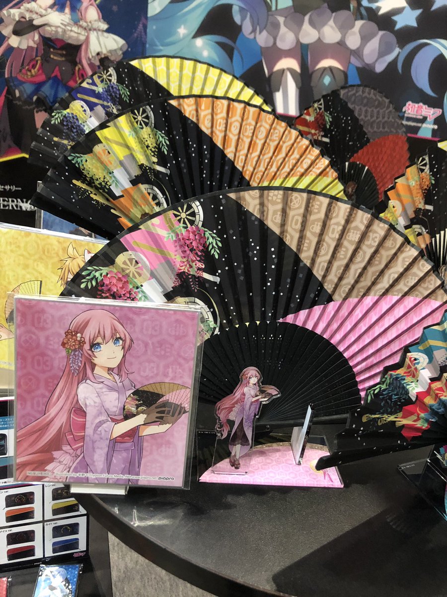 ブース番号【25】エテルノレシ から扇子と扇子スタンドのご紹介