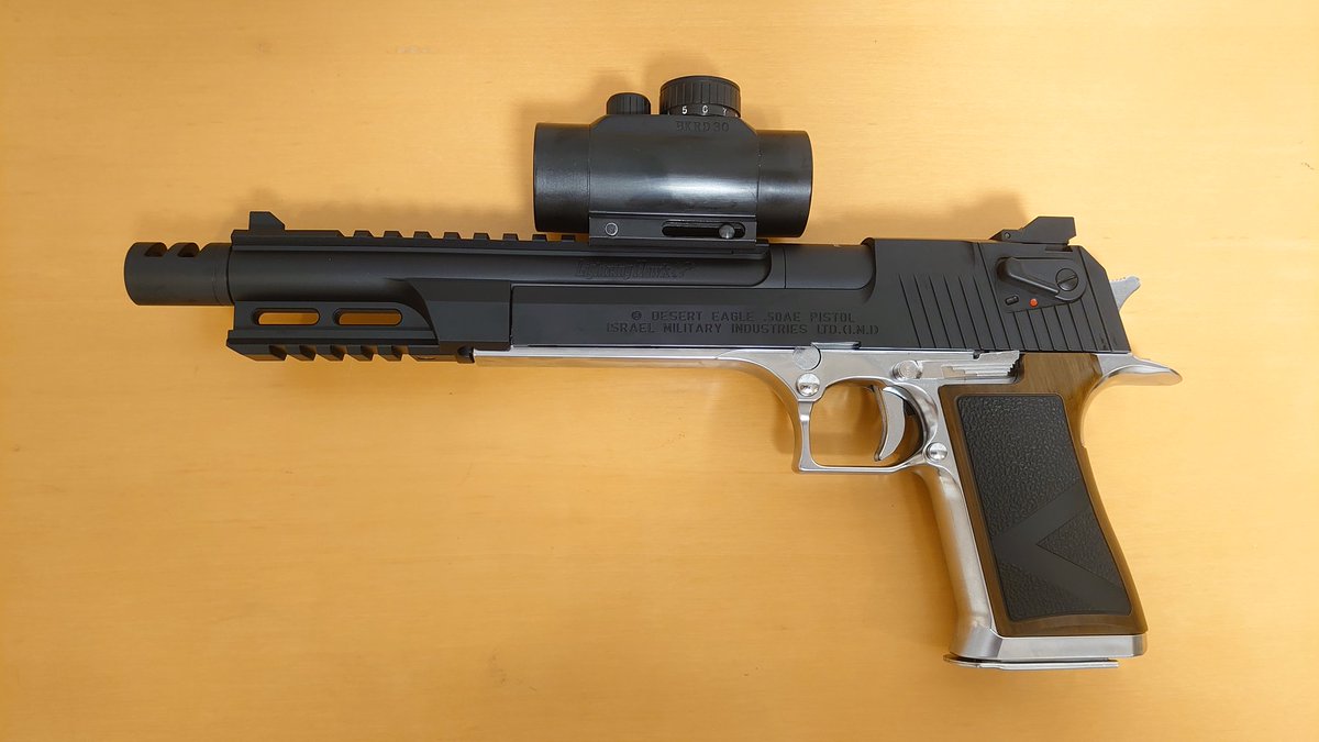 バイオハザードRe2 ライトニングホーク ダットサイト カスタム 閉まっ