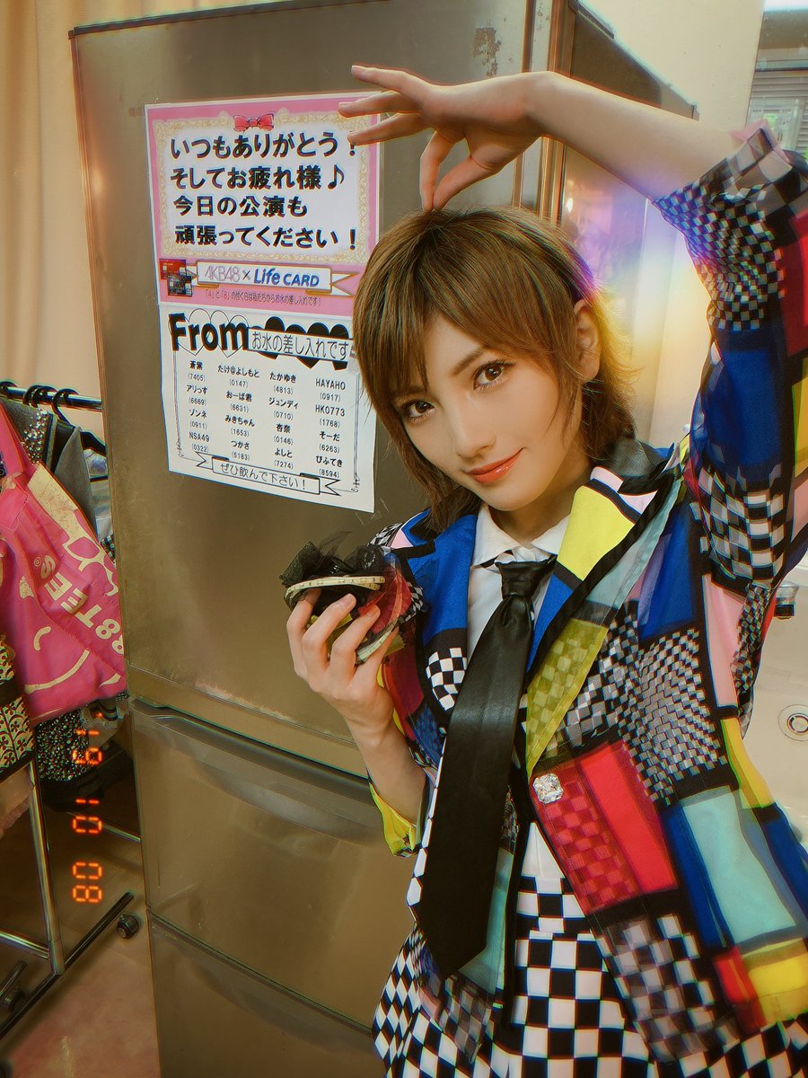 AKB48 × LifeCARD 水の差し入れ ありがとうございます ☺️❄️ 久々の