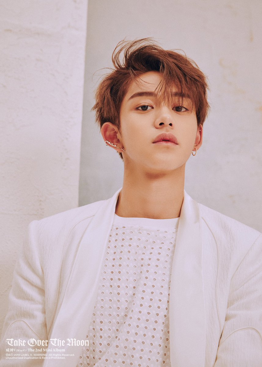 WayV_'Take Over The Moon - The 2nd Mini Album'_Teaser Image3_LUCAS