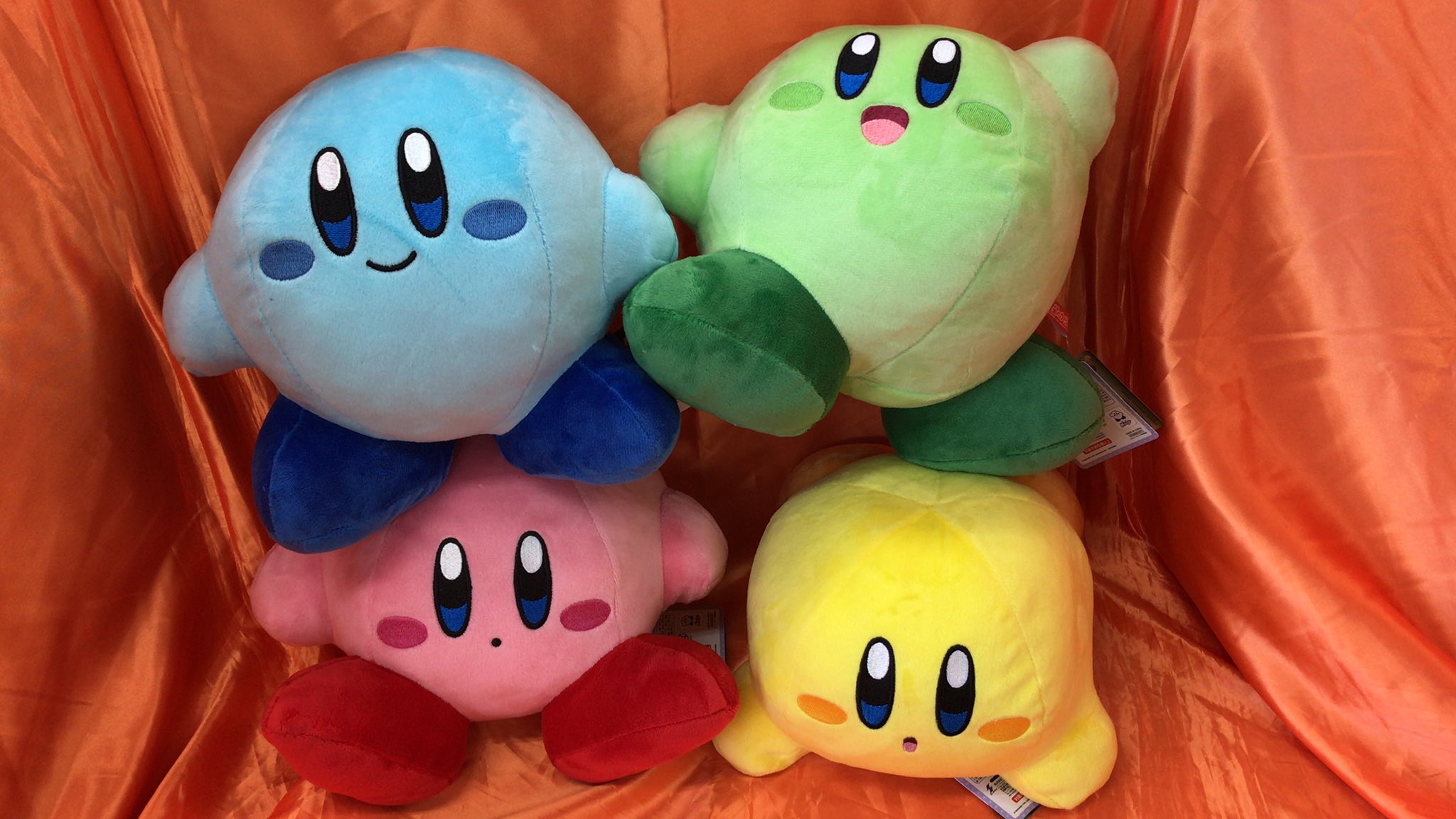 星のカービィ マルチカラーぬいぐるみが入荷しました。全4色のカービィ