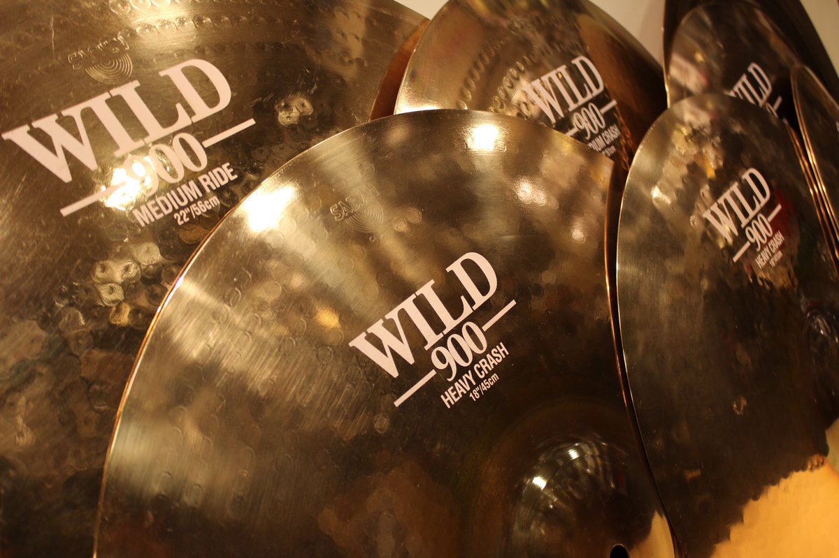 シンバルはPearlとSABIANのコラボした 通称 WILD SABIAN[WILD900]！ ご