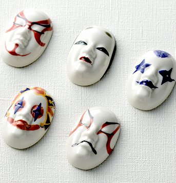 ✨九谷焼ガッチャン商品紹介✨ 九谷結窯の『日本百面相』。基本形は