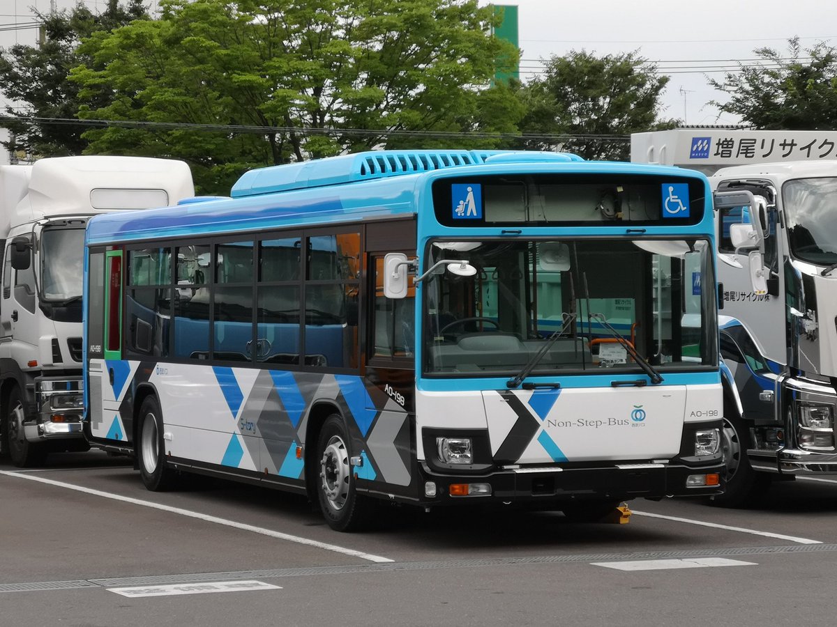 埼玉県の中にも西武バスの新車がいますね（厳密には、新座には来ている
