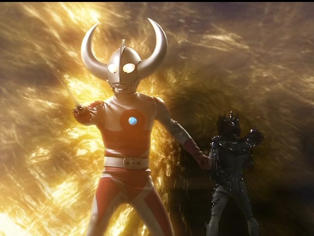 なぜウルトラの父で斬撃？って人へ。 ウルトラの父はエンペラ星人に数