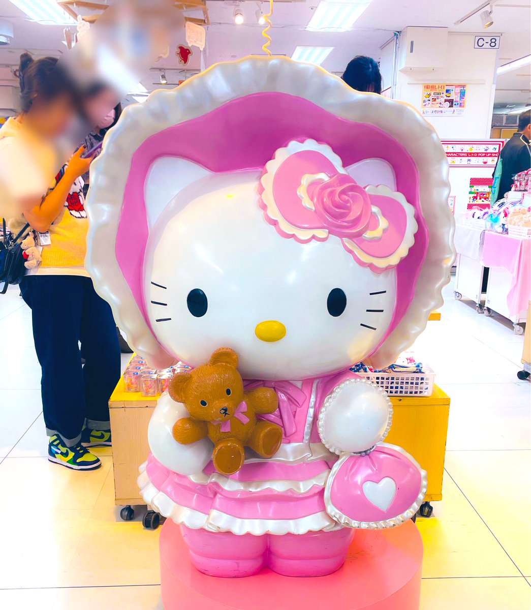 ハローキティ×嶽本野ばらロリータ根付け ロリータ ハローキティ 根付け