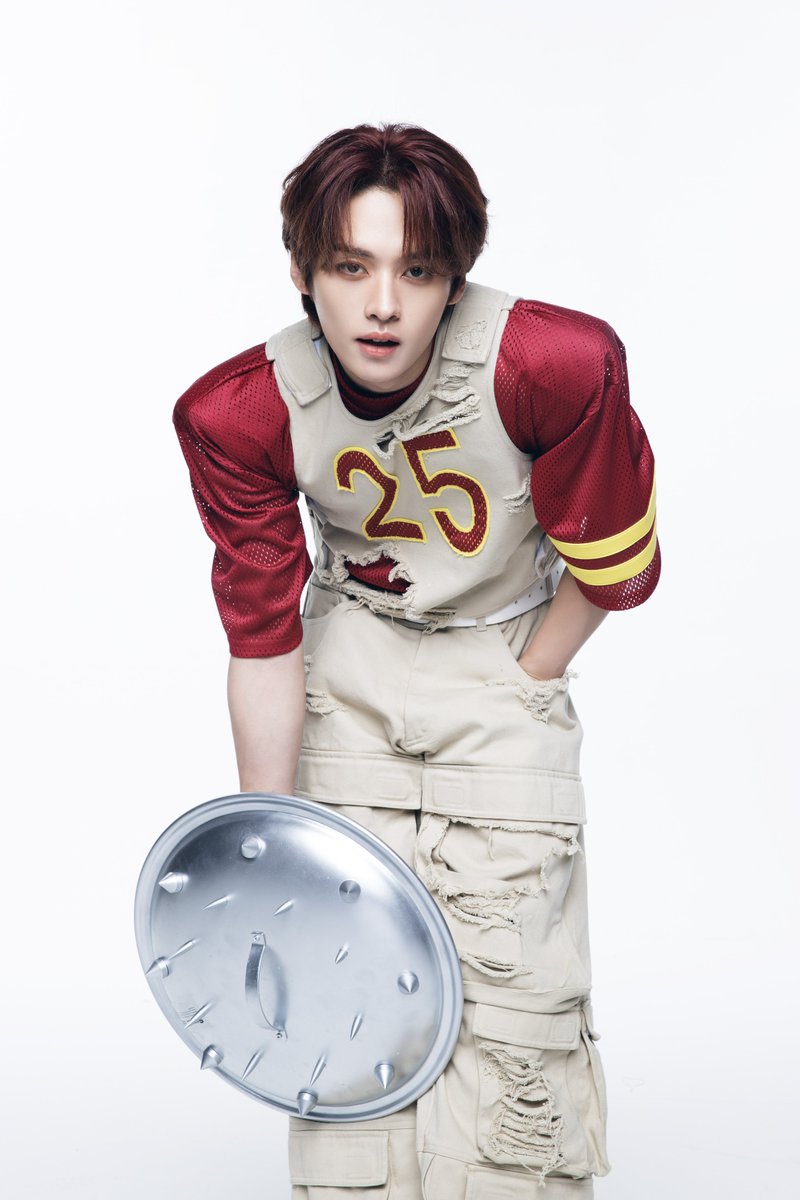 Stray Kids JAPAN 1st EP 『Social Path (feat. LiSA) / Super Bowl